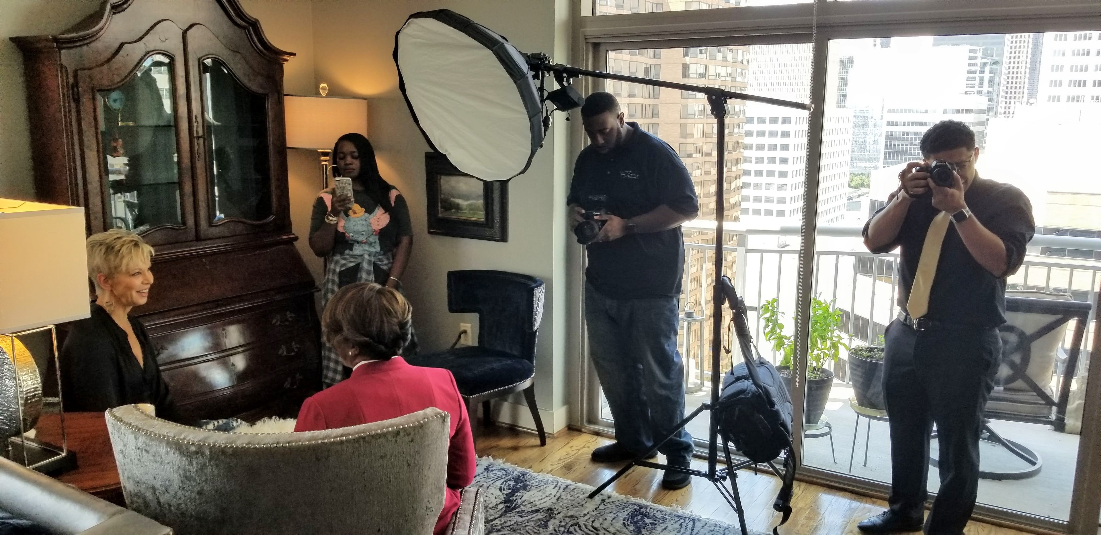 Behind the scenes — production set